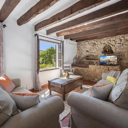 Βίλα Es Garroverar