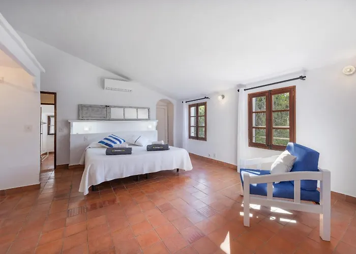 Villa Es Garroverar *