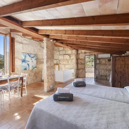 Es Garroverar Villa